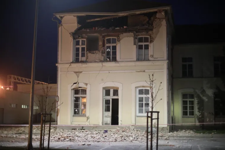 Zbrajanje štete u Sisku nastavlja se tokom večeri
