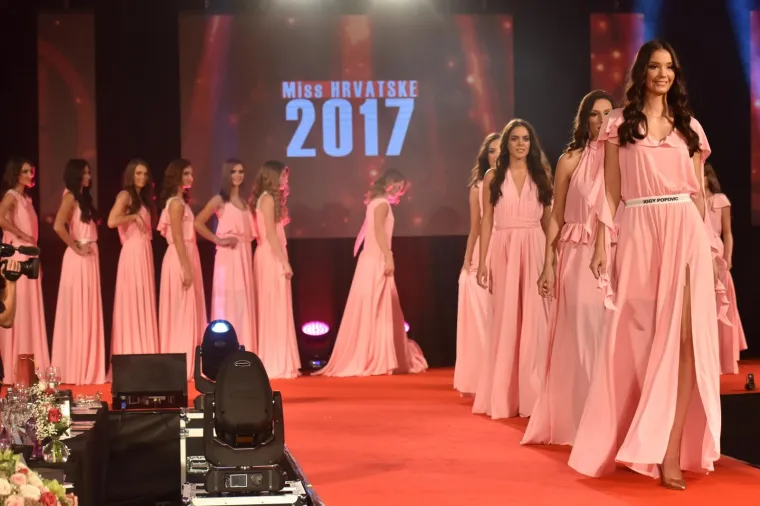 HRVATSKA IMA NOVU MISS: Krunu je ponijela Tea Mlinarić, a ovako su se ljepotice predstavile žiriju