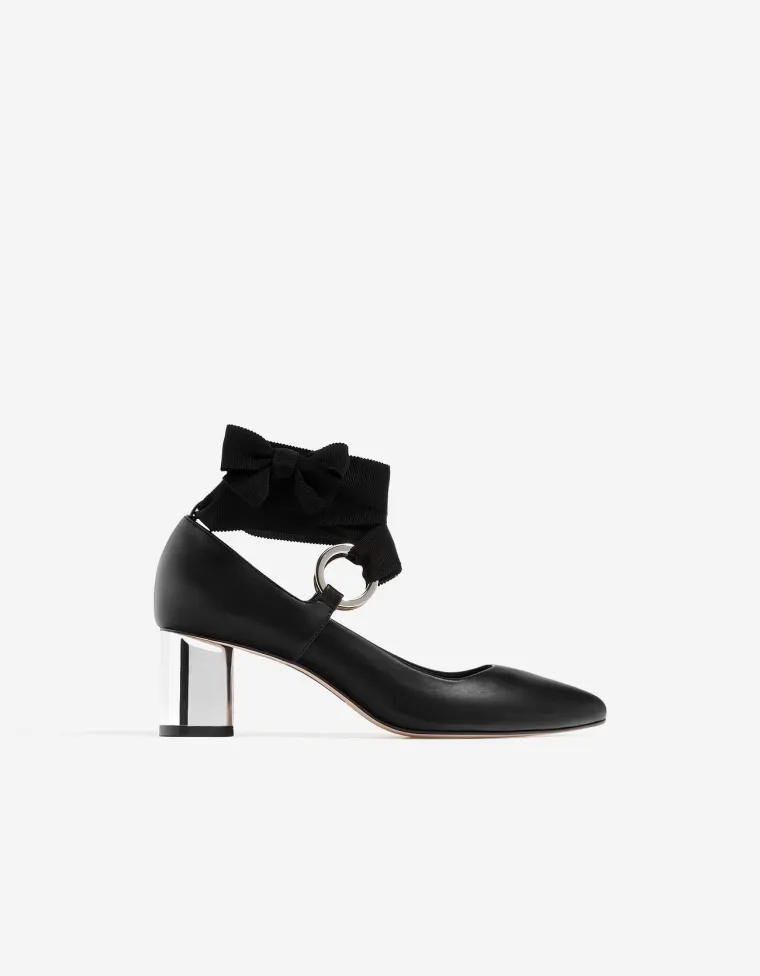 Cipele s mašnom, Stradivarius, 249,90 kuna