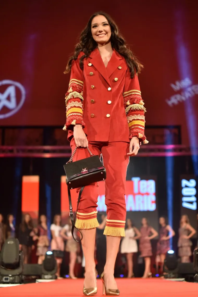 HRVATSKA IMA NOVU MISS: Krunu je ponijela Tea Mlinarić, a ovako su se ljepotice predstavile žiriju