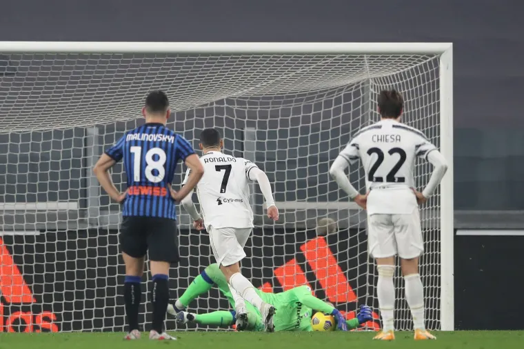 [FOTO] CRISTIANO, PA ŠTO SE DOGODILO? Ovako je ponajbolji nogometaš svijeta promašio penal