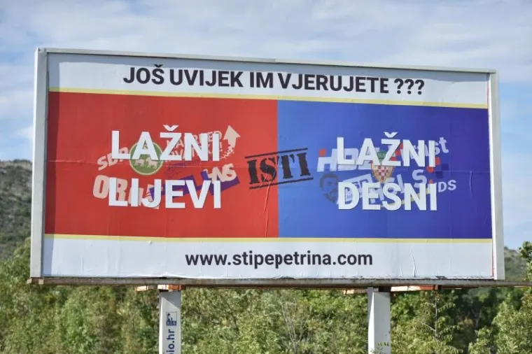 Nezavisna lista primoštenskog načelnika Stipe Petrine u blizini Skradina, točnije u Tromilji, postavila je prve plakate za  parlamentarne izbore na kojima izjednačava HDZ i SDP i njihove koalicije nazivajući ih lažnim desnima i lažnim lijevima uz poruku: "Još uvijek im vjerujete???".