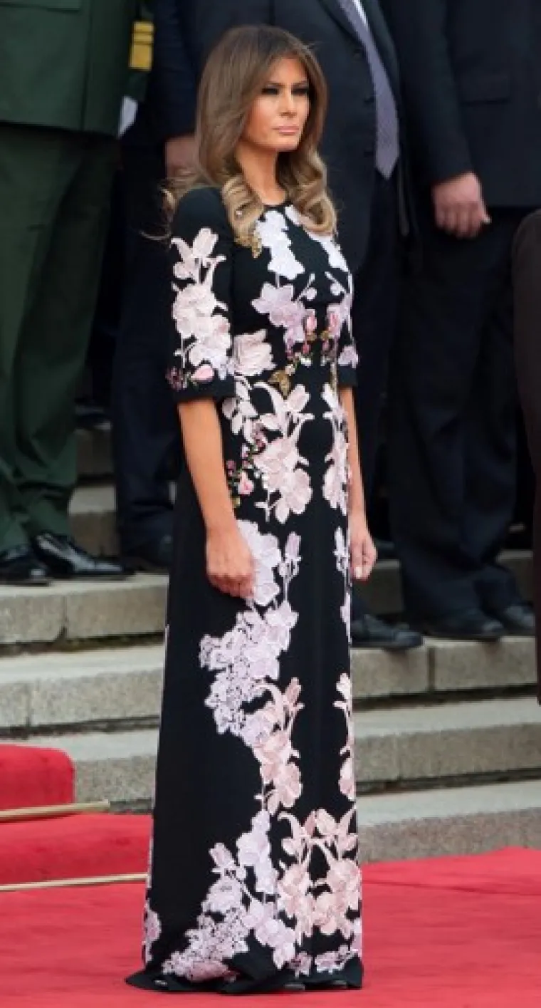 MELANIA PLIJENI PAŽNJU SVOJIM MODNIM KOMBINACIJAMA: Evo čime je sve prva dama iznenadila iz Azije