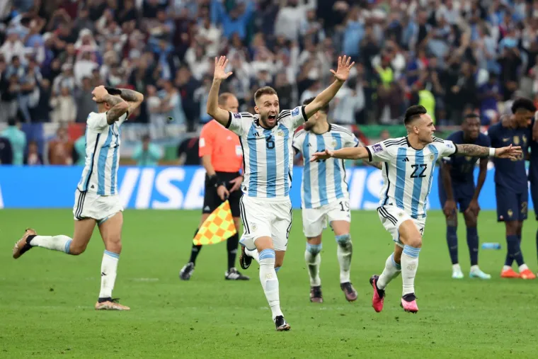 Messi u suzama slavi naslov prvaka svijeta: Ovo su Argentinci čekali 36 godina