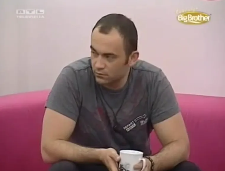 Glumac Ivica Kovačević bio je također jedan od družine Celebrity Big Brothera, Ivicu je tijekom ulaska u show jako bolio zub, a Marina i Danijela davale su mu zdravstvene savjete. Ivica je prilikom ulaska u show priznao da će njegova sigurna luka zasigurno biti sprave za vježbanje jer se tada nije odvajao od teretane. Naime, Ivica danas živi drukčijim životom...