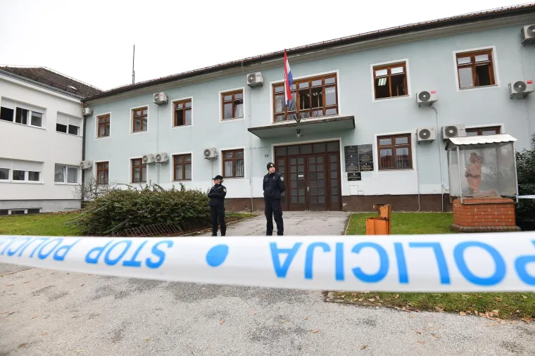Ovako izgleda Centar za socijalnu skrb u koji je danas bačen Molotovljev koktel