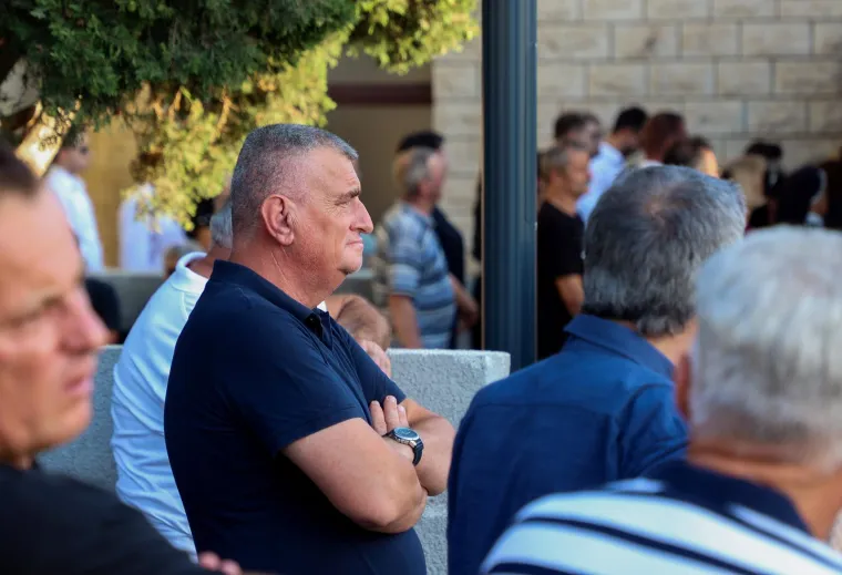 Solin se oprašta od poginulog kormilara Marka Topića: Oglasile se Jadrolinijine sirene