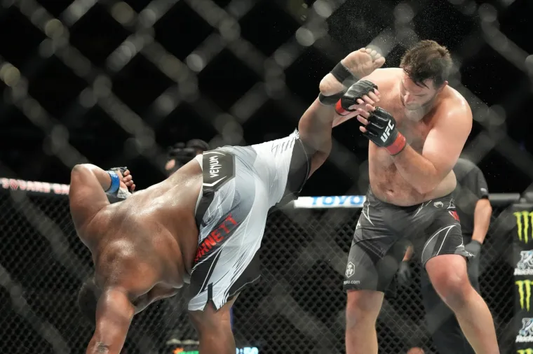 Nova UFC senzacija noćas ulazi u elitni kavez. Debeljko prošle godine šokirao borilački svijet: 'On je poseban'