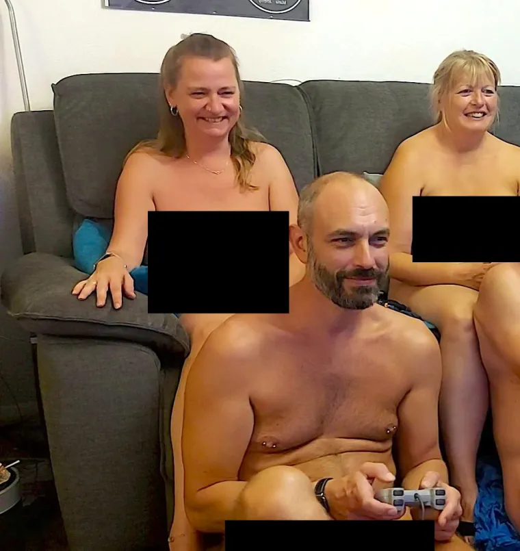 &quot;Doživjeli smo nepristojne komentare od nekih ljudi, koji su nam govorili da smo svingeri, ali stvarno nije tako.&quot;