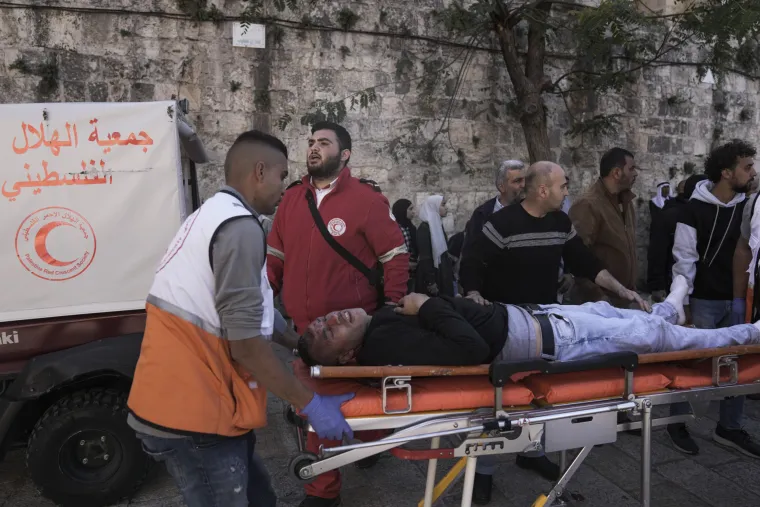 U sukobima kod džamije Al-Aksa ozlijeđeno 152 Palestinaca: 'Snage sigurnosti spremne su za bilo kakav scenarij'