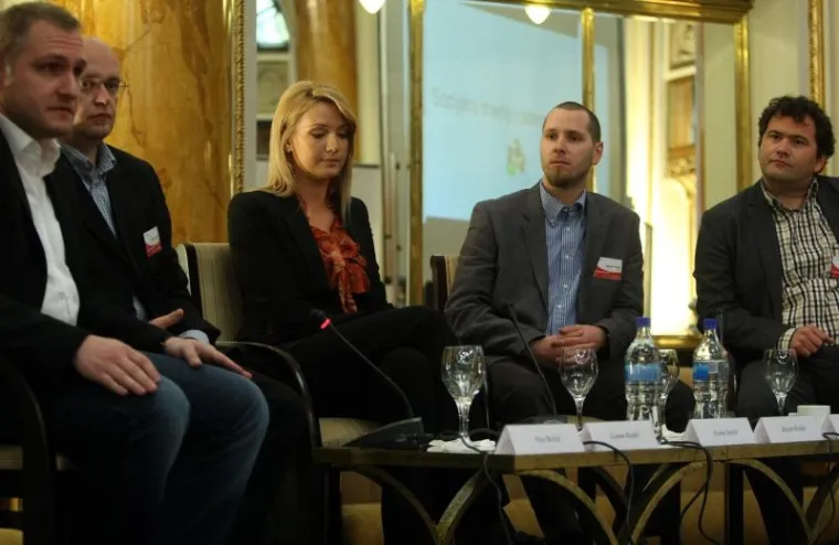 VEĆ DESET GODINA U AGROKORU: Ovo je glasnogovornica tima Antonia Alvareza III.