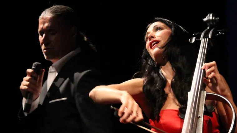 Goran Karan i Ana Rucner su 2014. godine na Zagrebačkom festivalu prvi put izveli pjesmu, &quot;Adam i Eva&quot;. Glazbu ove predivne romantične pjesme potpisuje Goran Karan, a aranžman Nenad Šiškov.