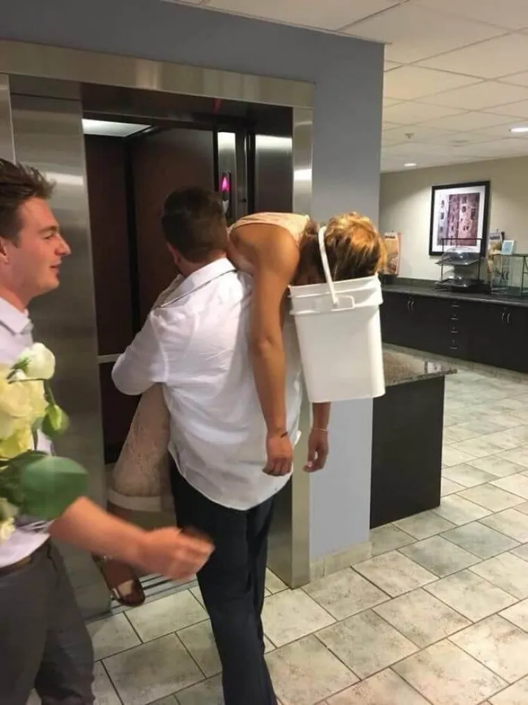 Gdje čekati Novu? Samo neka je što dalje od njih! i danas u klubovima prepričavaju što su izveli u suradnji s alkoholom