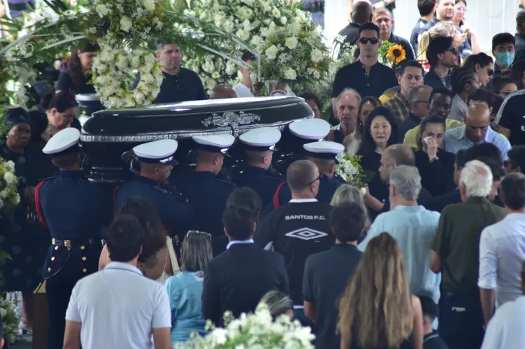 Procesija je gotova: Nakon što mu je počast odalo preko 300 tisuća ljudi pokopan legendarni Pele