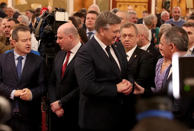 Kamere su najviše snimale njega, a premijer nije razočarao: Pogledajte što je sve izvodio i kako je izgledao njegov susret s uglednim gostom