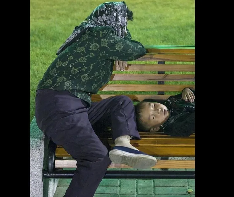 Ilegalne fotografije svakodnevnog života u glavnom gradu Sjeverne Koreje - Pyongyangu