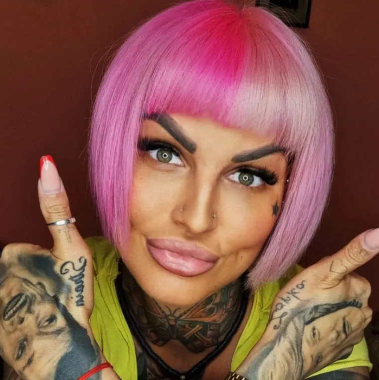Svoje obožavatelje redovno &quot;časti&quot; novim, izazovnim fotkama na Instagramu, a rijetko koja prođe ispod 1000 lajkova.