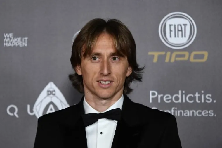 SPEKTAKULARNI PRIZORI U PARIZU: Luka Modrić najveća zvijezda Zlatne lopte