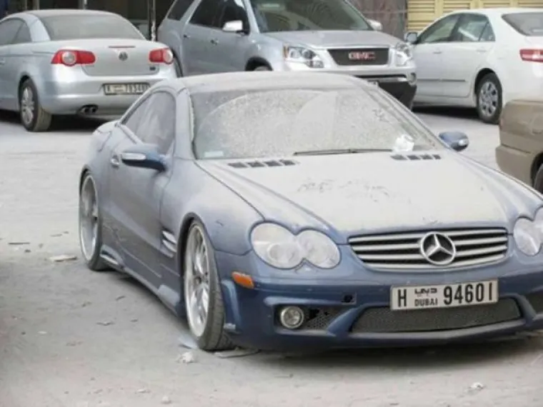 DUBAI JE GROBLJE SKUPIH AUTOMOBILA: Evo što se dogodi kada bogatašima dosade limeni ljubimci