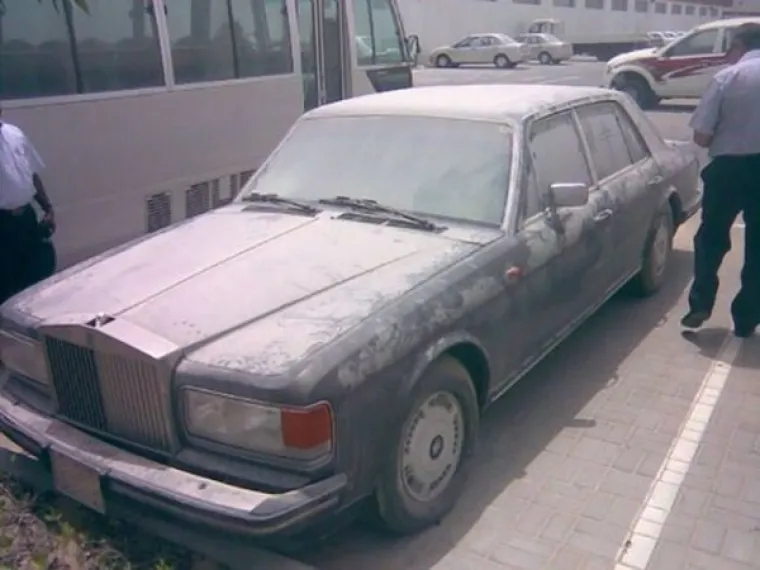 DUBAI JE GROBLJE SKUPIH AUTOMOBILA: Evo što se dogodi kada bogatašima dosade limeni ljubimci