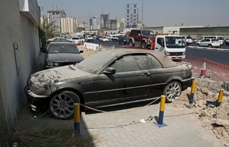 DUBAI JE GROBLJE SKUPIH AUTOMOBILA: Evo što se dogodi kada bogatašima dosade limeni ljubimci