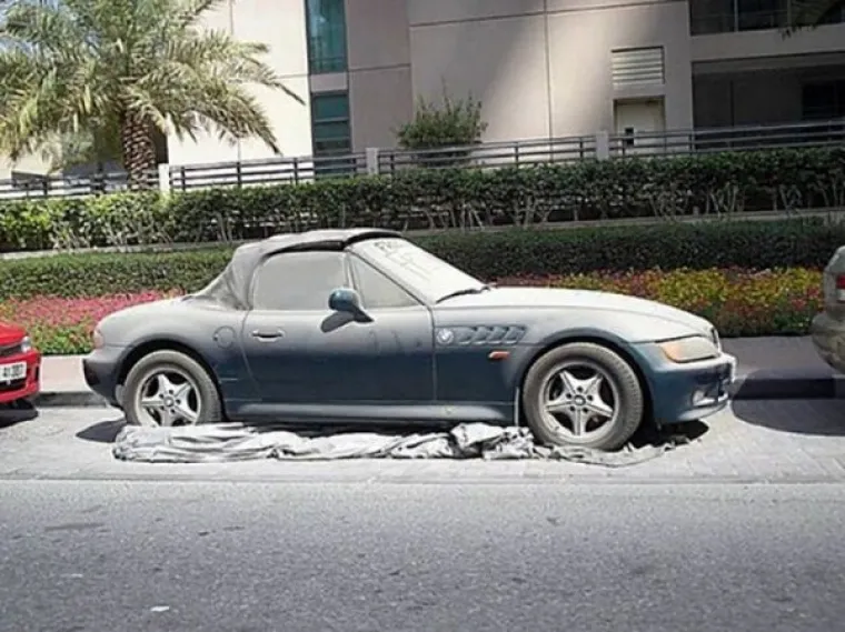 DUBAI JE GROBLJE SKUPIH AUTOMOBILA: Evo što se dogodi kada bogatašima dosade limeni ljubimci