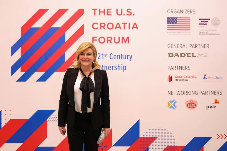 Kolinda oduševila pojavom, doista nikad nije bila vitkija; A osvanuo je i Josipović, pogledajte kako danas izgleda