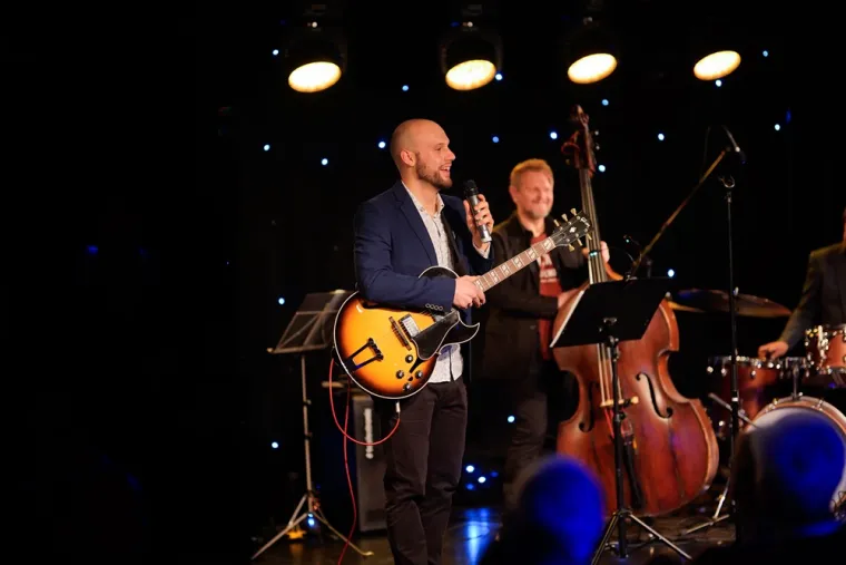 Poznati Hrvati na predstavljanju albuma prvijenca Zvonimira Radišića: Pogledajte tko je sve uživao u dobrom starom jazzu