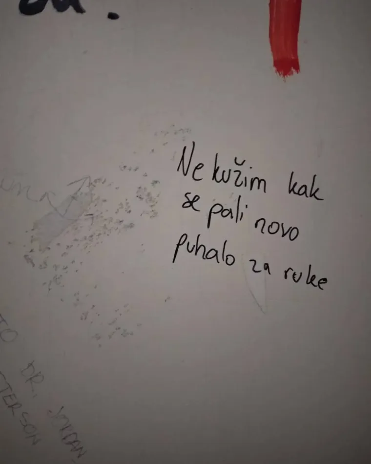 WC kao odaja tajni: Mudrolije sa zahoda Filozofskog jer njegovi studenti ne znaju kamo bi sa svim tim mislima