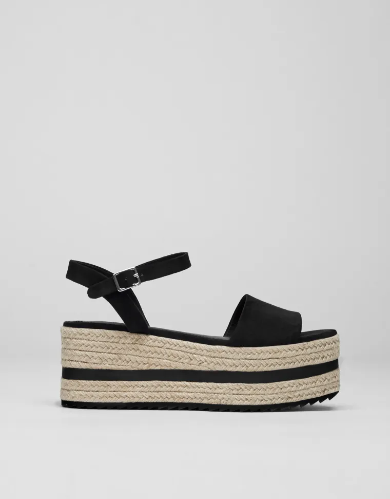 Pull&amp;Bear, 199,90 kuna