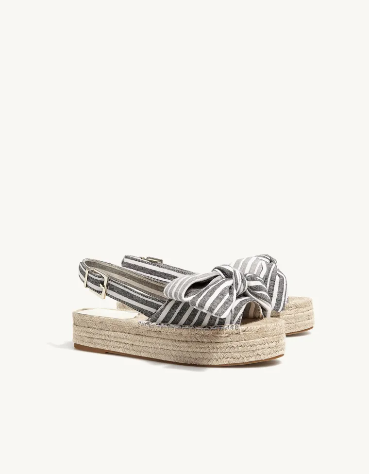 Stradivarius, 249,90 kuna