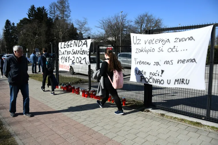 TUGA U KOPRIVNICI: Rukometašice Podravke oprostile se od svog trenera Zlatka Saračevića