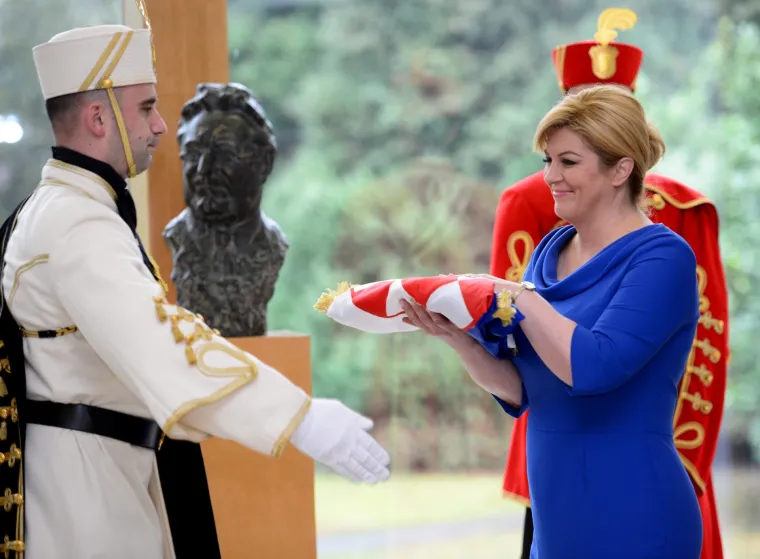 Kolinda Grabar-Kitarović obilježila prvu godinu mandata i otkrila Tuđmanovu bistu