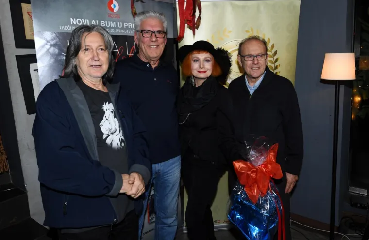 JOSIPA LISAC PROSLAVILA 50 GODINA KARIJERE I PROMOVIRALA NOVI ALBUM: Podržala je i mlađa sestra, evo kako izgleda
