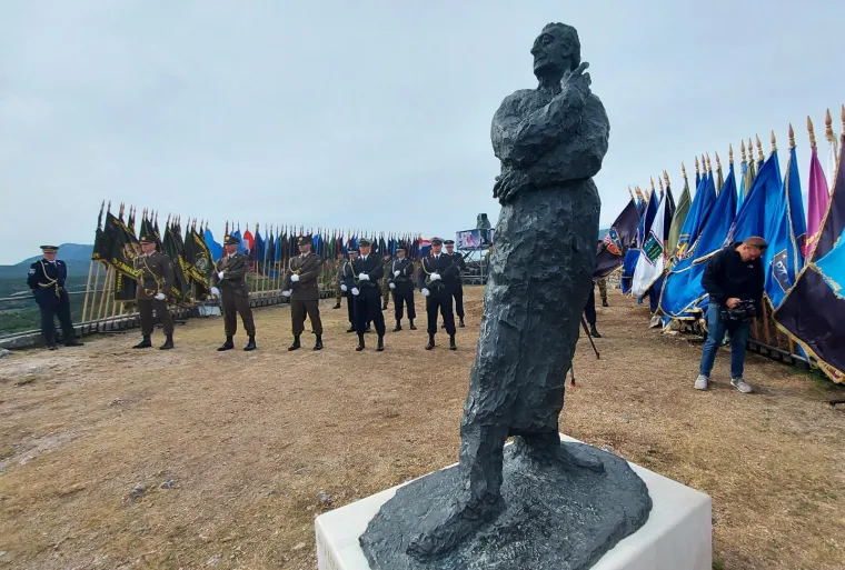 Pogledajte atmosferu u kraljevskom gradu Kninu na proslavi 25. obljetnice akcije Oluja!