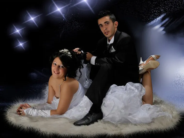 Svijet glamura: Ljudi koji su unajmili profesionalne fotografe za ove užasne fotografije