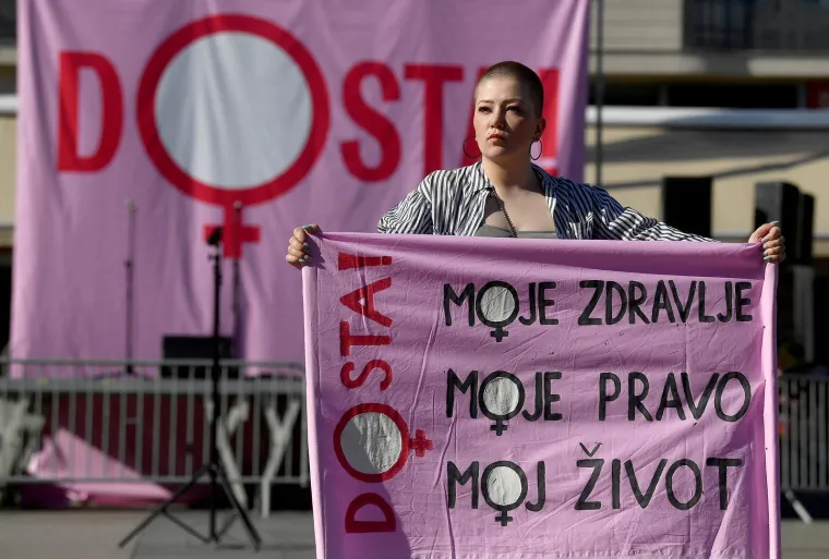 Poznati na velikom protestu za Mirelu Čavajdu: Stigli su i Urban i Ranko Ostojić