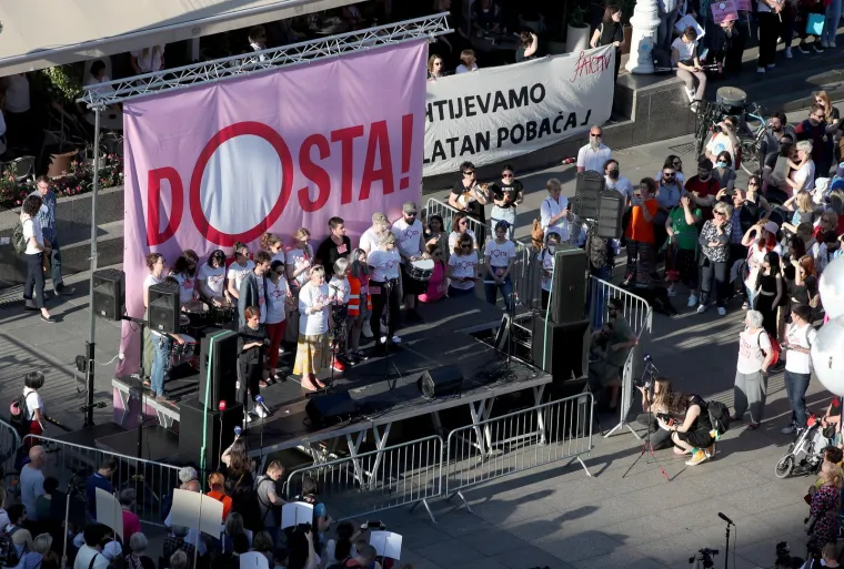 Poznati na velikom protestu za Mirelu Čavajdu: Stigli su i Urban i Ranko Ostojić