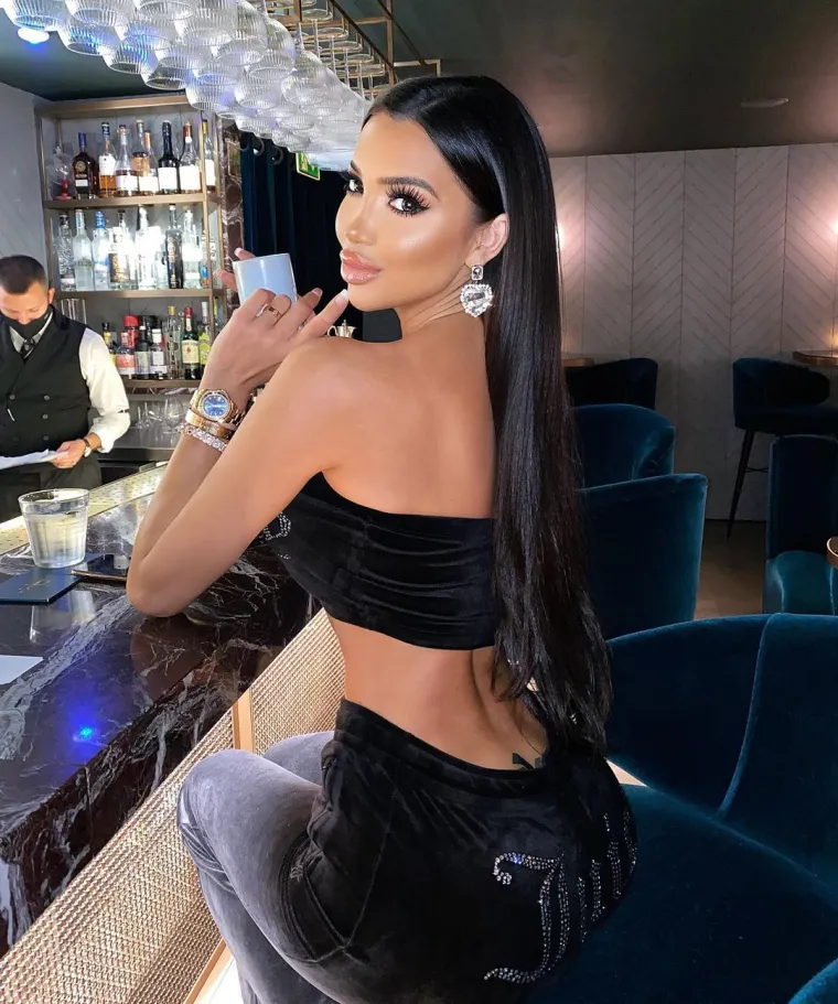 Sjećate li se nje? Svojedobno su je isprašili iz X Factora, a danas vrti takvu lovu da će vam pamet stati