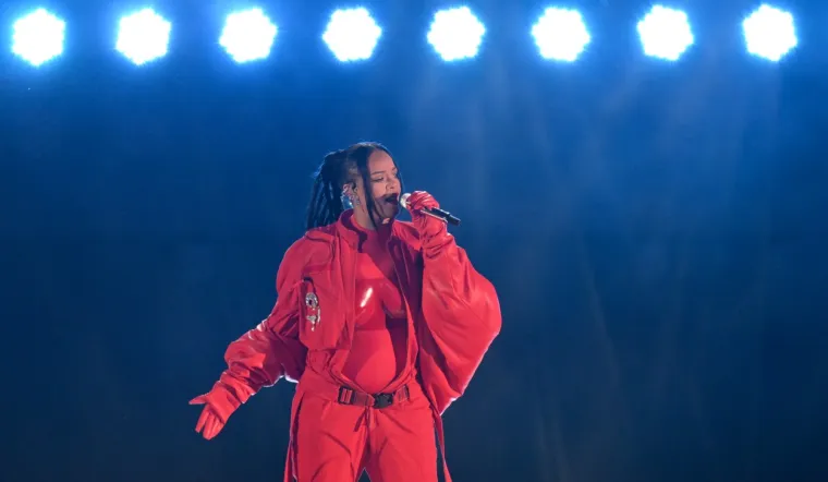 Karleuša tvrdi da je Rihanna iskopirala njen nastup: 'Ovo nije prvi nego 101. put da oni veliki bogati i moćni ustvari kasne'