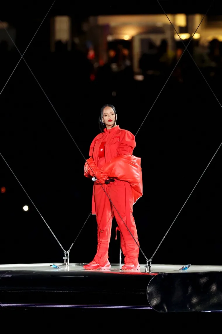 Karleuša tvrdi da je Rihanna iskopirala njen nastup: 'Ovo nije prvi nego 101. put da oni veliki bogati i moćni ustvari kasne'