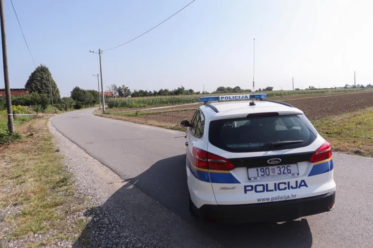 Vlak naletio na automobil u Zagrebu: Jedna osoba je poginula, obustavljen je sav promet
