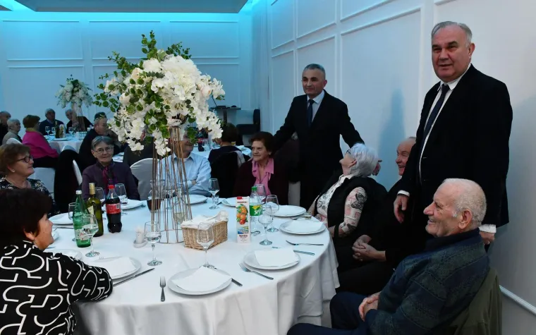 U Požegi za Valentinovo zaplesali parovi koji su 50 godina u braku