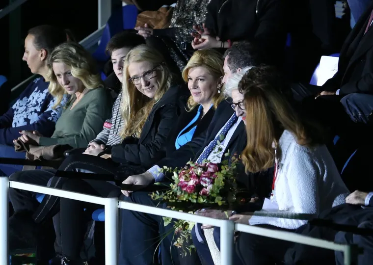 PREDSJEDNICA PUNA PONOSA: Gledajući nastup svoje kćeri nije skidala osmijeh s lica