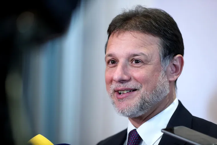 Gordan Jandroković se obrijao nakon 5 godina, iako mu je supruga rekla da joj se više sviđa zarastao