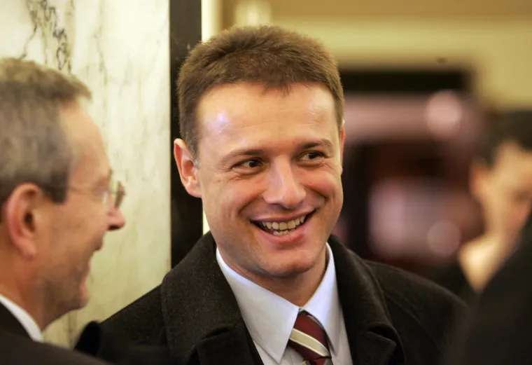 Gordan Jandroković se obrijao nakon 5 godina, iako mu je supruga rekla da joj se više sviđa zarastao