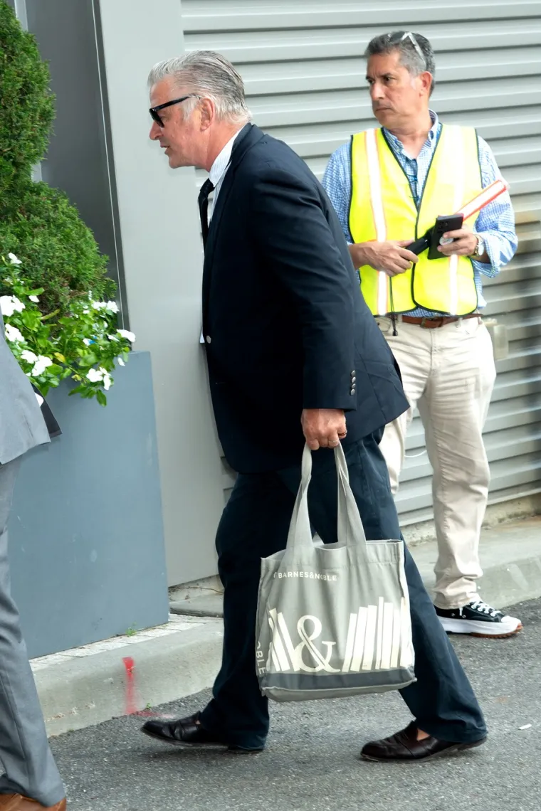 Alec Baldwin pratio je meč Novaka Đokovića: Našao se u društvu atraktivne supruge