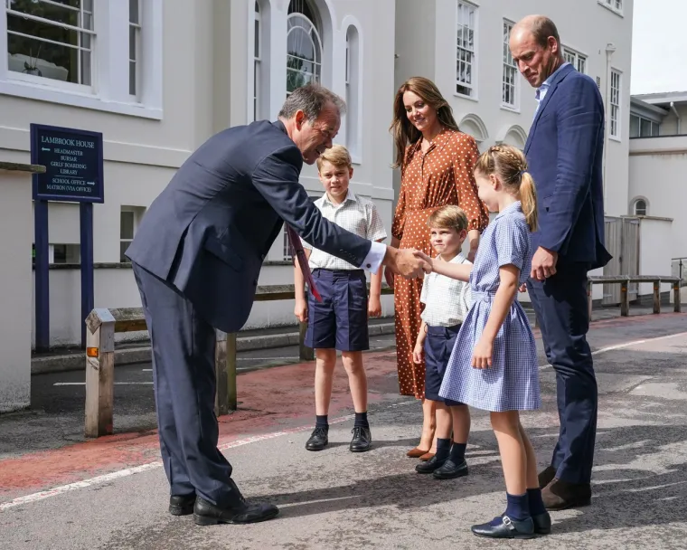 Sljedeće je troje kraljevske djece, a princeza Charlotte je pobijedila svoju dvojicu braće, princa Georgea i princa Louisa.