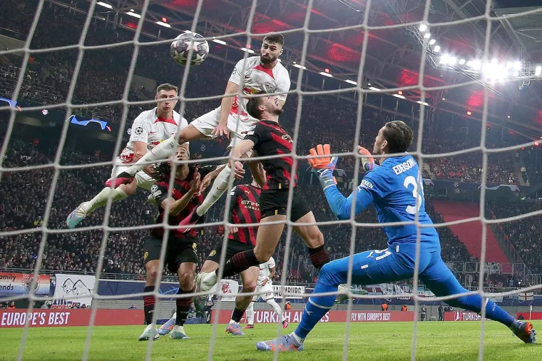 Spusti se Joško: Pogledajte nebeski skok Gvardiola, zavidio bi mu i 'Air Jordan'