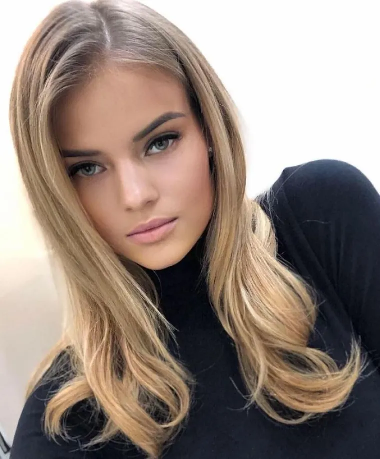 7. Kate Grigorieva: Ruski model Kate Grigorieva, koja se pridružila redovima Victoria&apos;s Secret anđela je hodala za gotovo sve velike modne brendove i otvorila za brendove uključujući Stellu McCartney. Za svoju njegu je rekla: &quot;Volim jako dobru hidratantnu kremu. Uvijek sam koristila Johnson &amp; Johnson baby ulje. Moja koža je mekana kao bebina. Uvijek hidratiziram kožu s uljima. U formi ostajem samo zbog pilatesa.&quot;